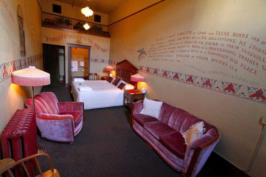 Mcmenamins Olympic Club Vila Centralia Exterior foto